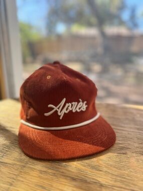 Aprés Ski Rust Corduroy Trucker Hat